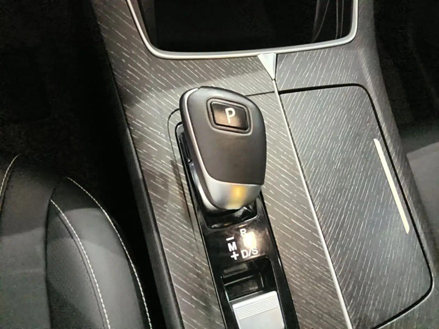Venucia V 2023 260T Idol Edition Pro — миниатюра 28