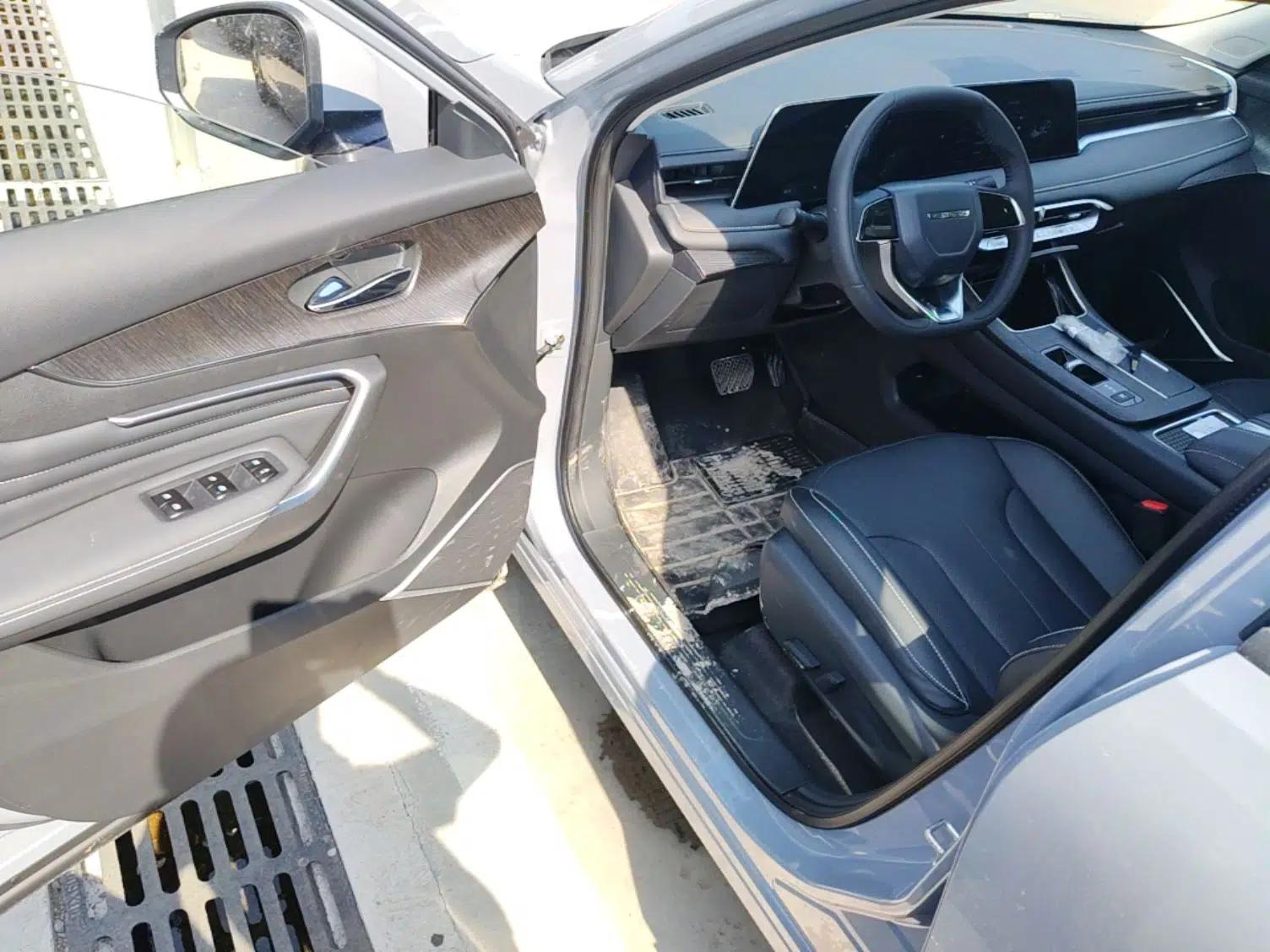 Venucia V DD-i 2023 110km iT Version — миниатюра 18