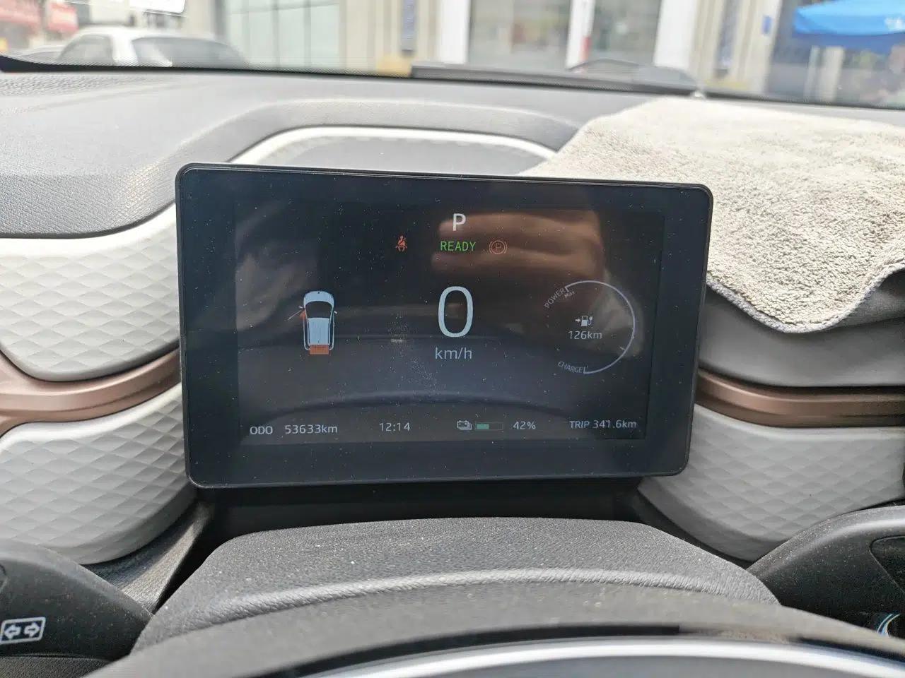 SOL E10X 2021 302 km Range Fashion Edition 31.4 kWh — миниатюра 11