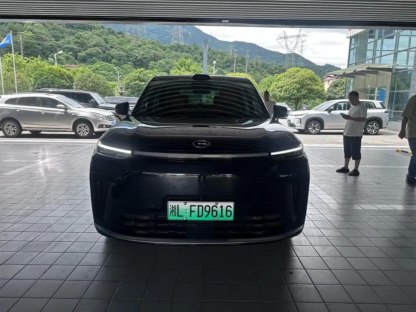 Trumpchi S9 2025 Model, Qiankun Ultra 6-Seater — миниатюра 2