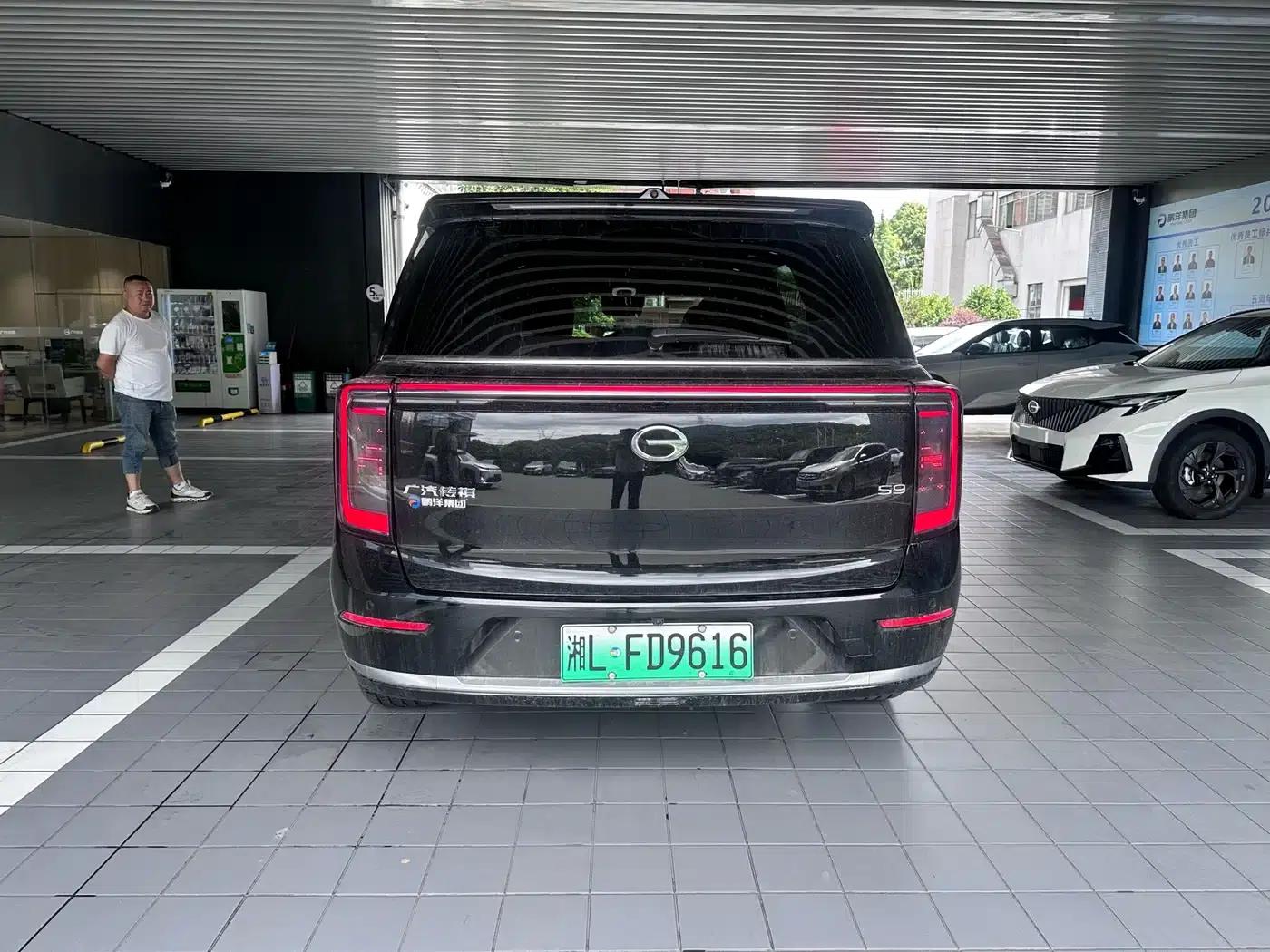 Trumpchi S9 2025 Model, Qiankun Ultra 6-Seater — миниатюра 8