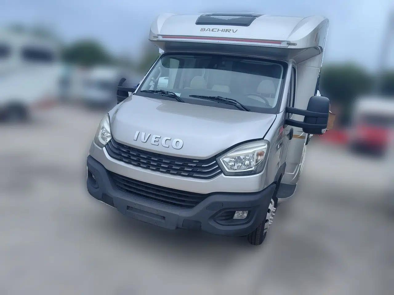 Iveco Eurocargo 2021 3.0T Automatic Professional Chassis 4.5-Ton Long-Wheelbase Double-Cab Chassis F1C — миниатюра 1