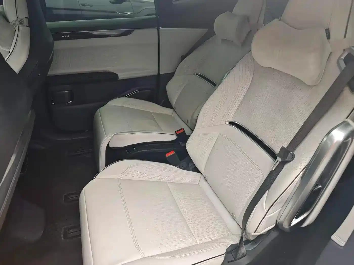 HiPhi X 2021 Flagship Edition 6-seater — миниатюра 5
