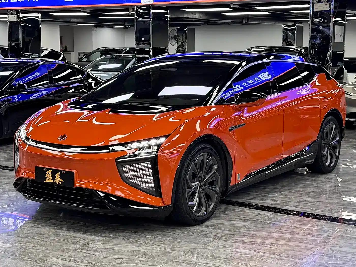 HiPhi X 2021 Founder Edition 6-seater — миниатюра 1