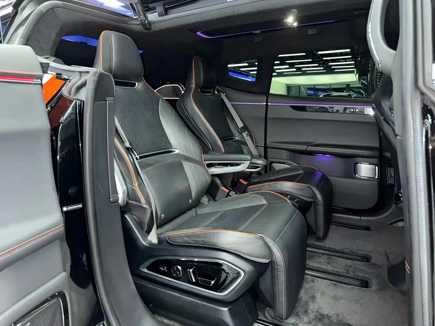 HiPhi X 2021 Founder Edition 6-seater — миниатюра 13