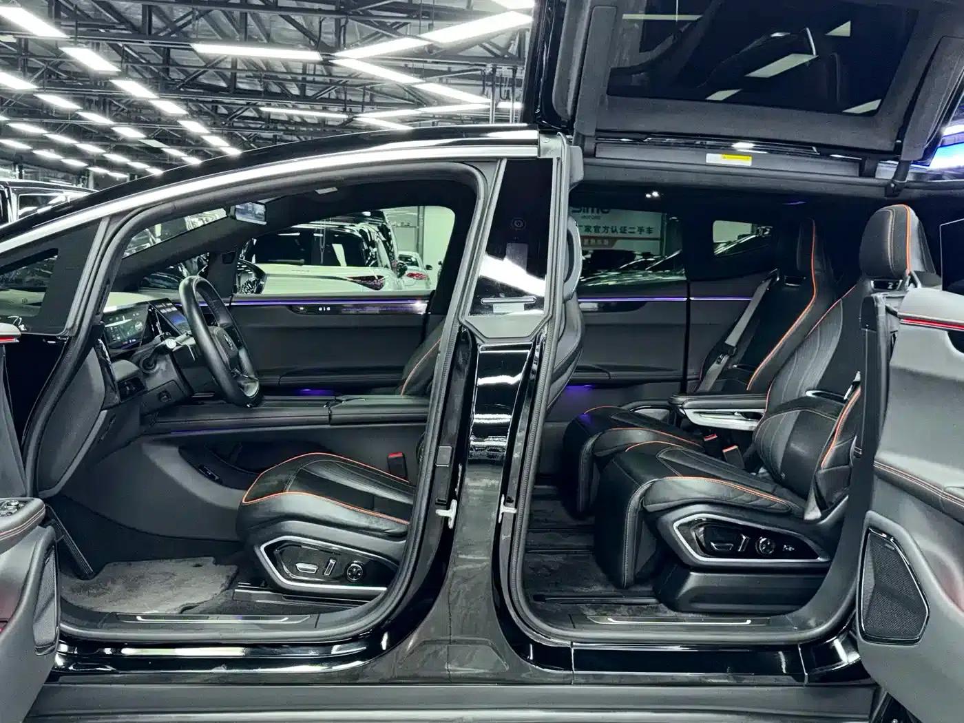 HiPhi X 2021 Founder Edition 6-seater — миниатюра 16
