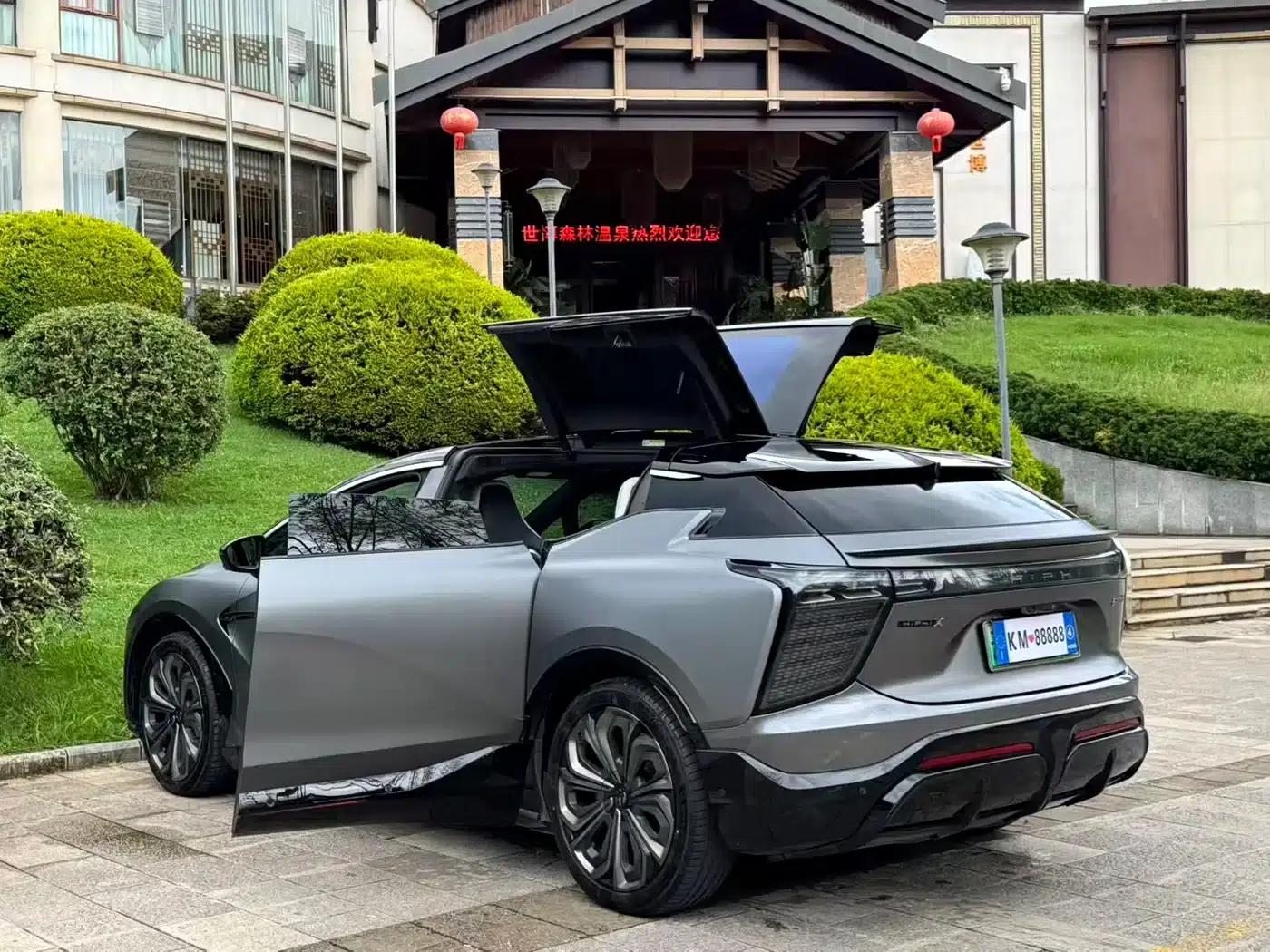 HiPhi X 2021 Flagship Edition 6-seater — миниатюра 16