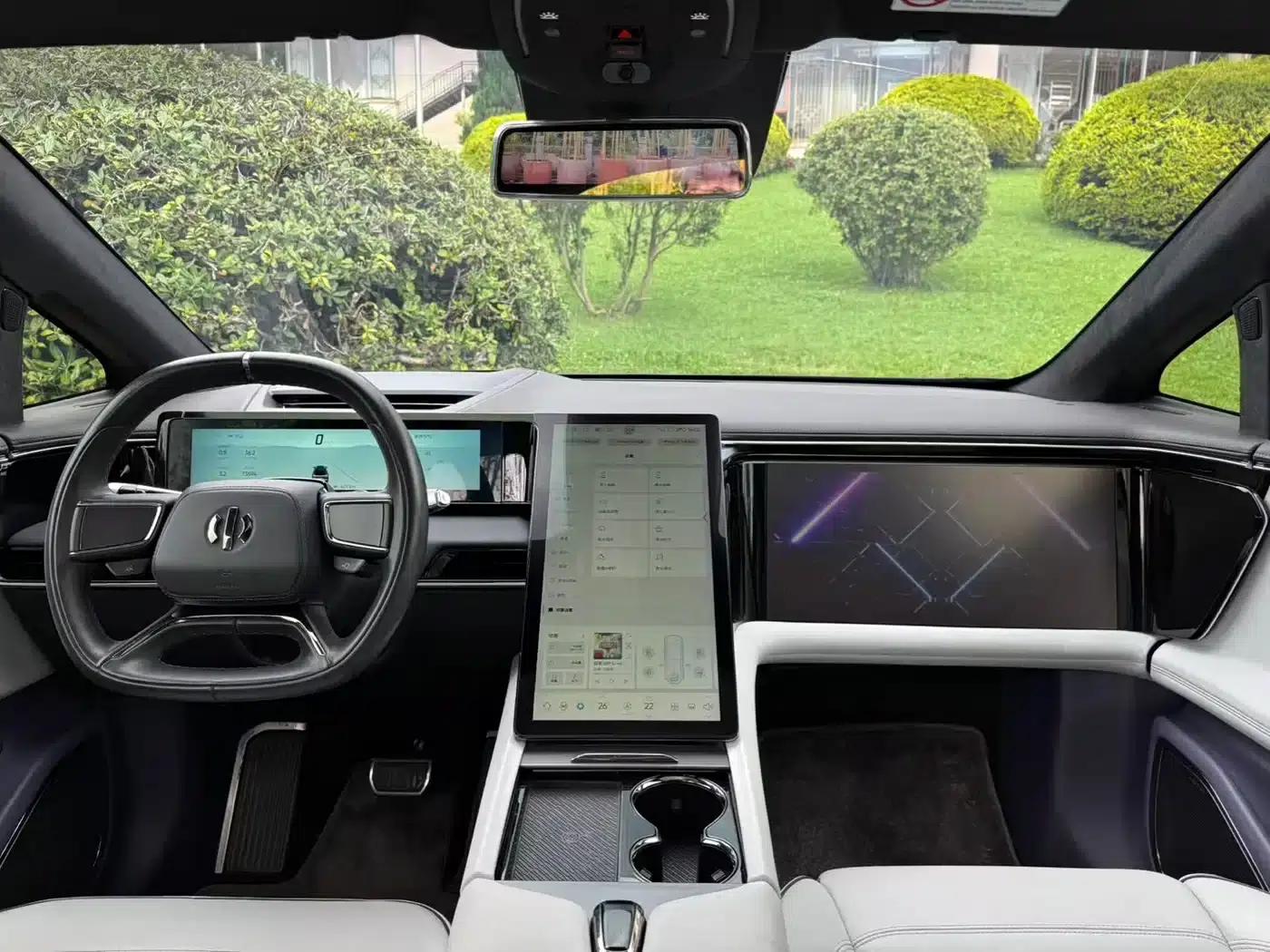 HiPhi X 2021 Flagship Edition 6-seater — миниатюра 36