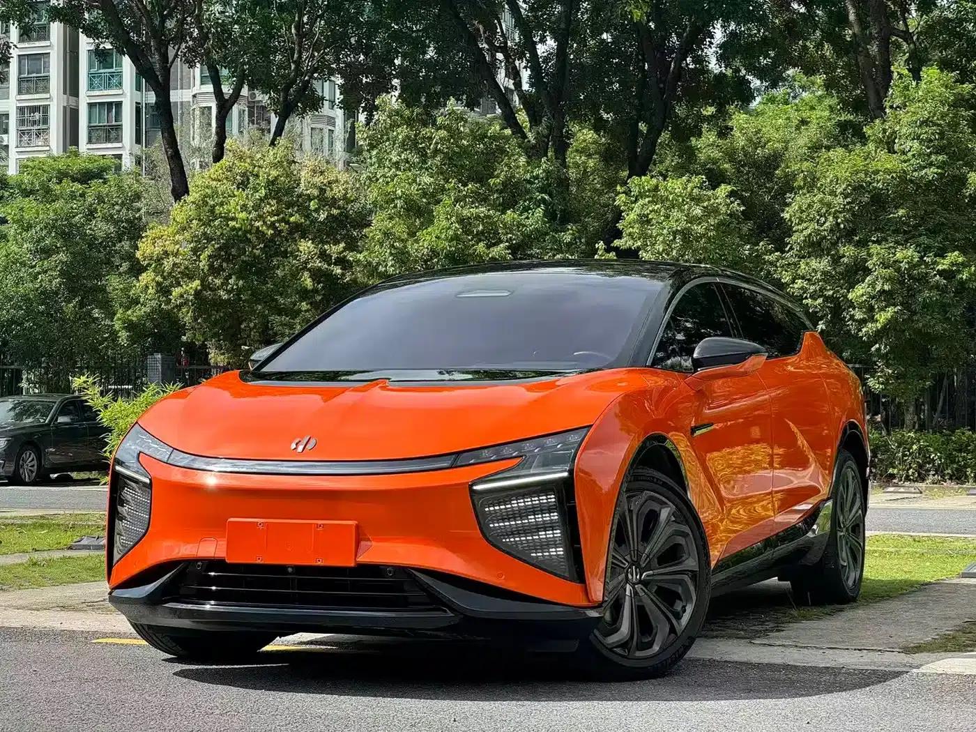 HiPhi X 2021 Founder Edition 6-seater — миниатюра 1
