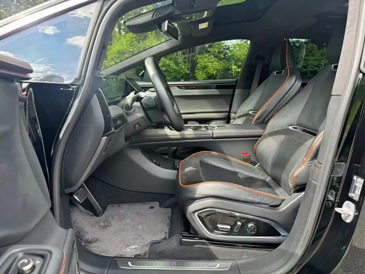 HiPhi X 2021 Founder Edition 6-seater — миниатюра 6