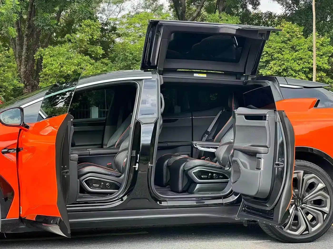 HiPhi X 2021 Founder Edition 6-seater — миниатюра 8