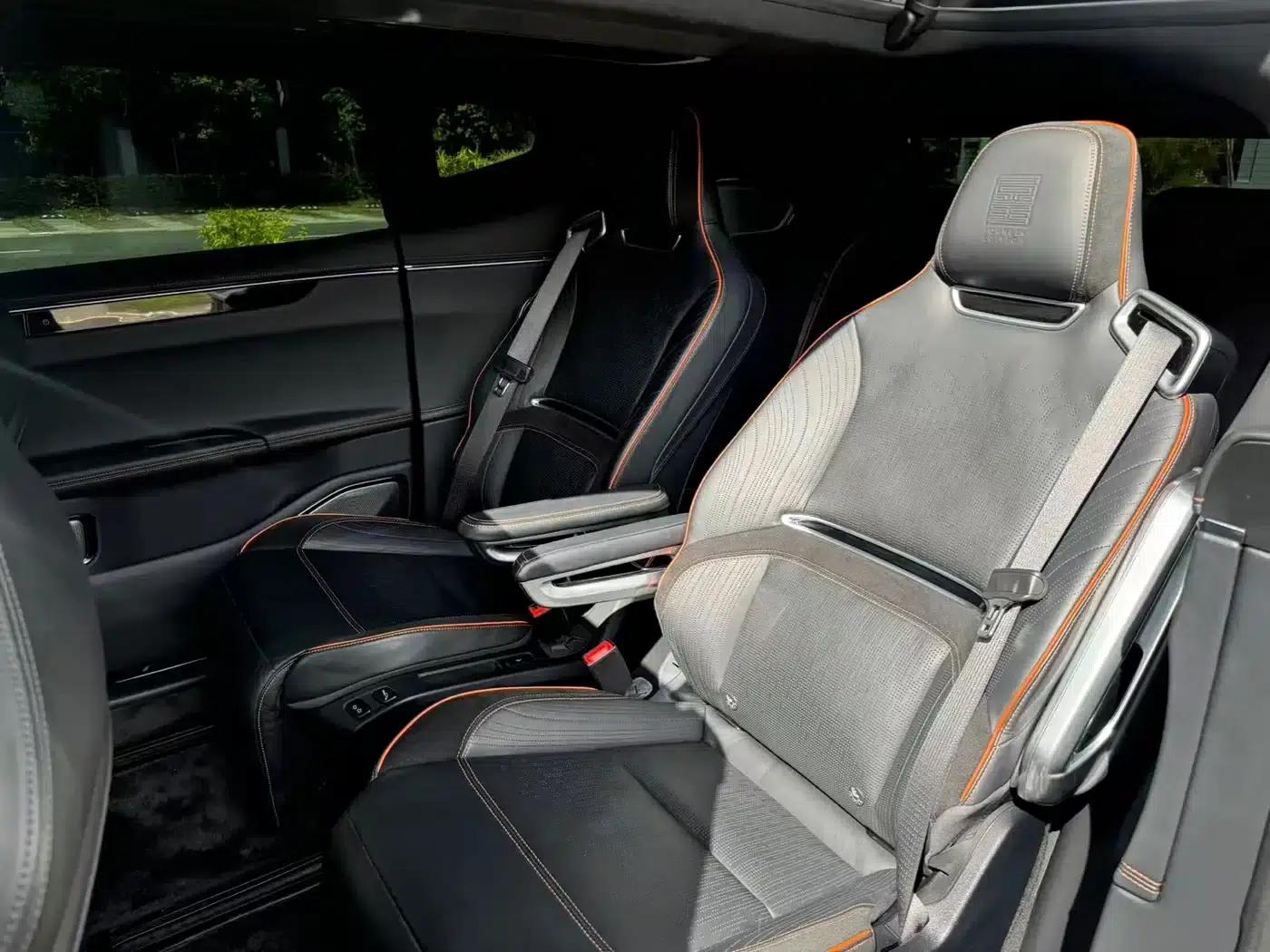 HiPhi X 2021 Founder Edition 6-seater — миниатюра 9
