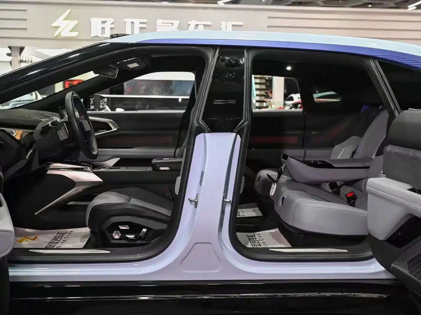 HiPhi Z 2023 Five-Seat Version — миниатюра 16