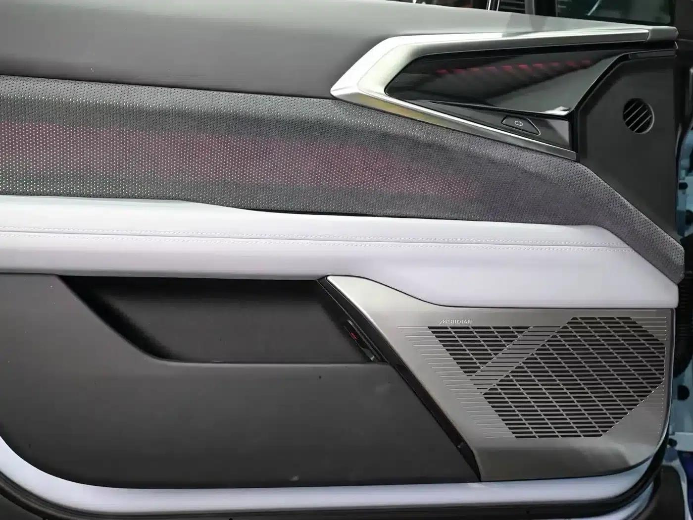 HiPhi Z 2023 Five-Seat Version — миниатюра 20