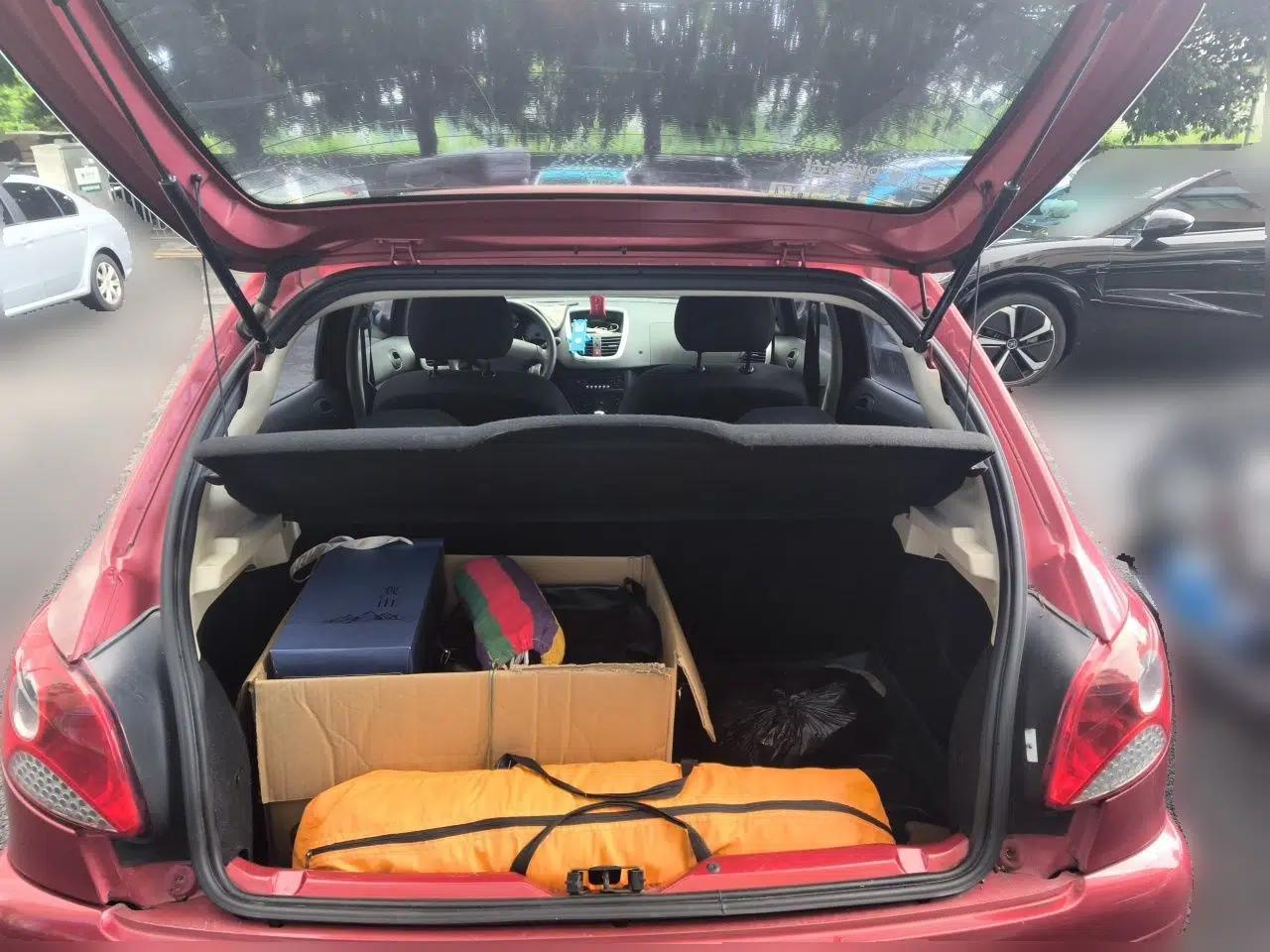 Peugeot 207 2010 Hatchback 1.6L Automatic Yule Edition — миниатюра 19