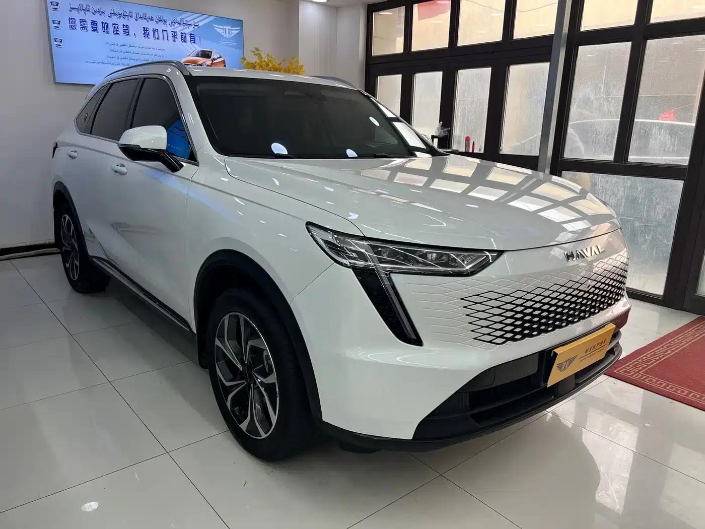 Haval Xiaolong MAX 2023 1.5L Hi4 105 4WD Navigator Edition — миниатюра 3