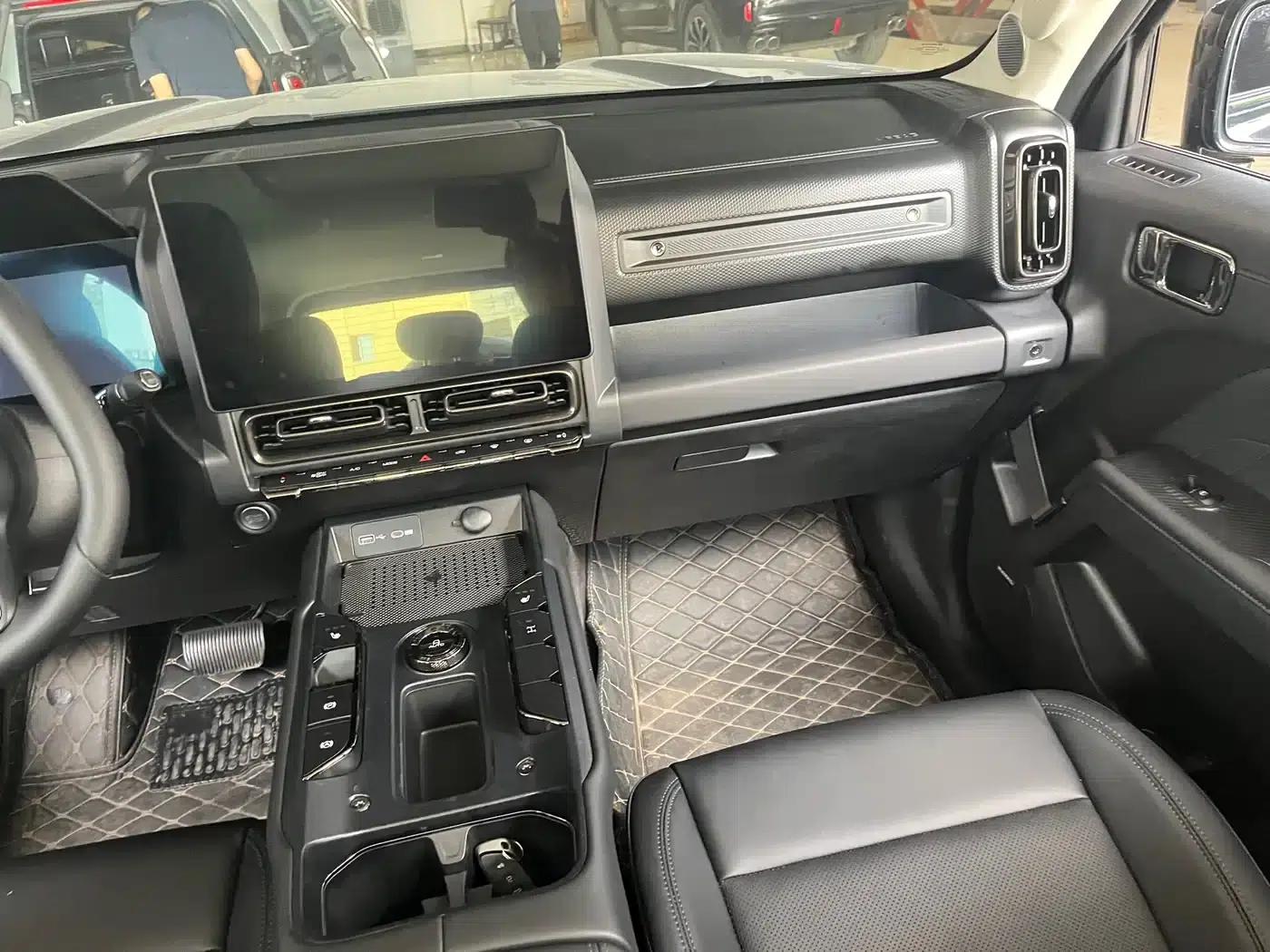 Haval Raptor 2025 Fuel-Powered 2.0T 4WD Ultra — миниатюра 26