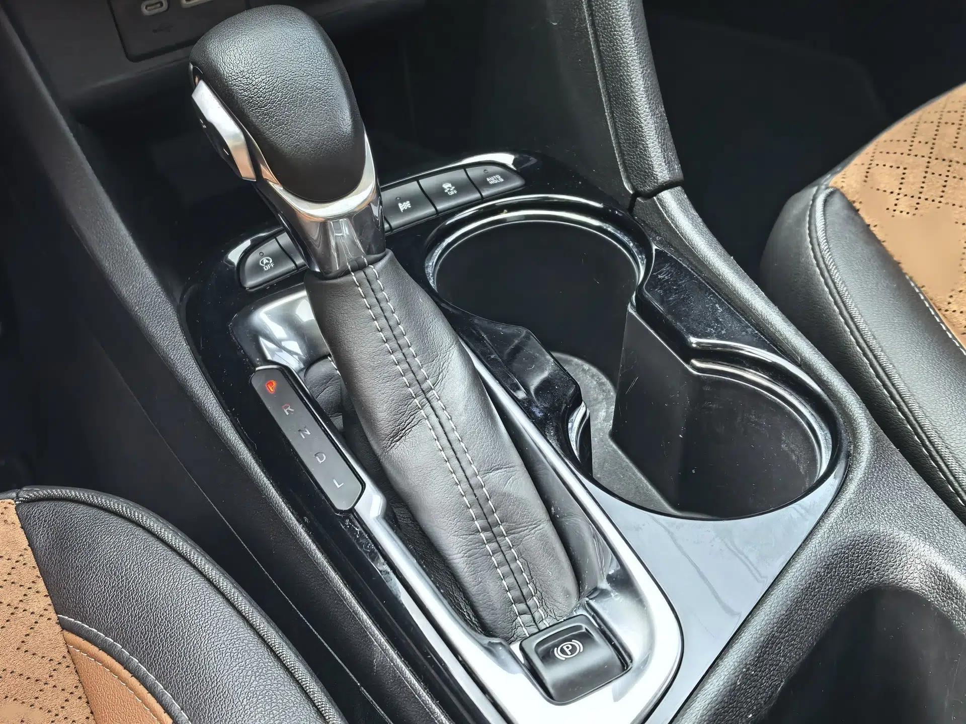 Buick Encore GX 2022 332T CVT Two-Wheel Drive Luxury Version — миниатюра 14