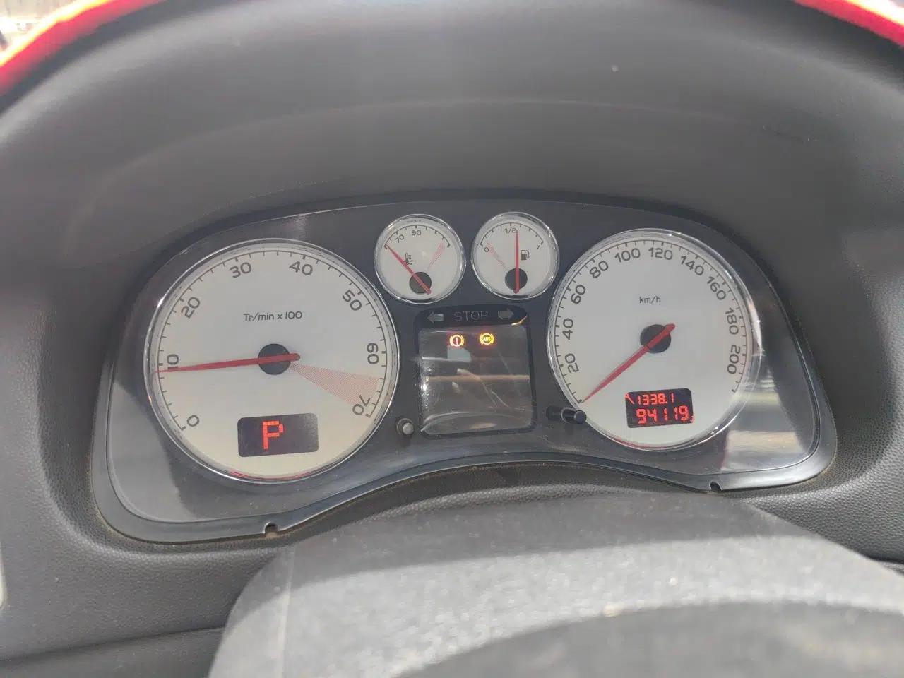 Peugeot 307 2012 1.6L Automatic CROSS — миниатюра 12