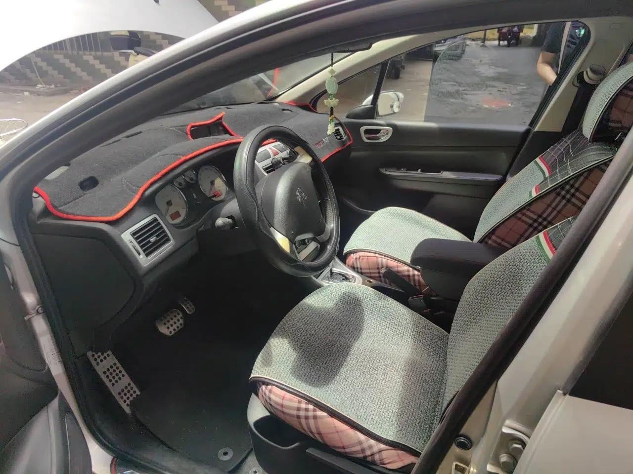 Peugeot 307 2012 1.6L Automatic CROSS — миниатюра 16