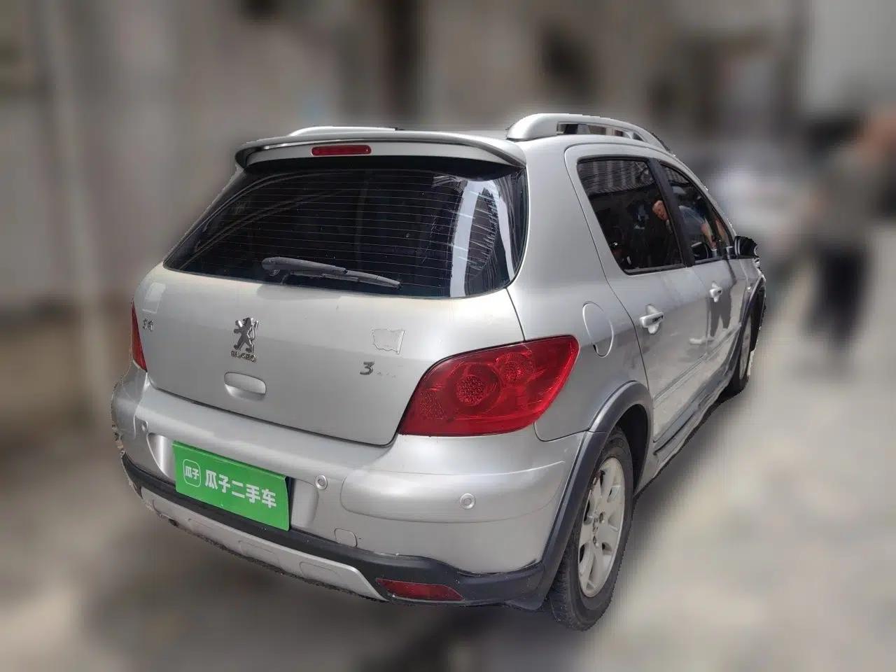 Peugeot 307 2012 1.6L Automatic CROSS — миниатюра 6