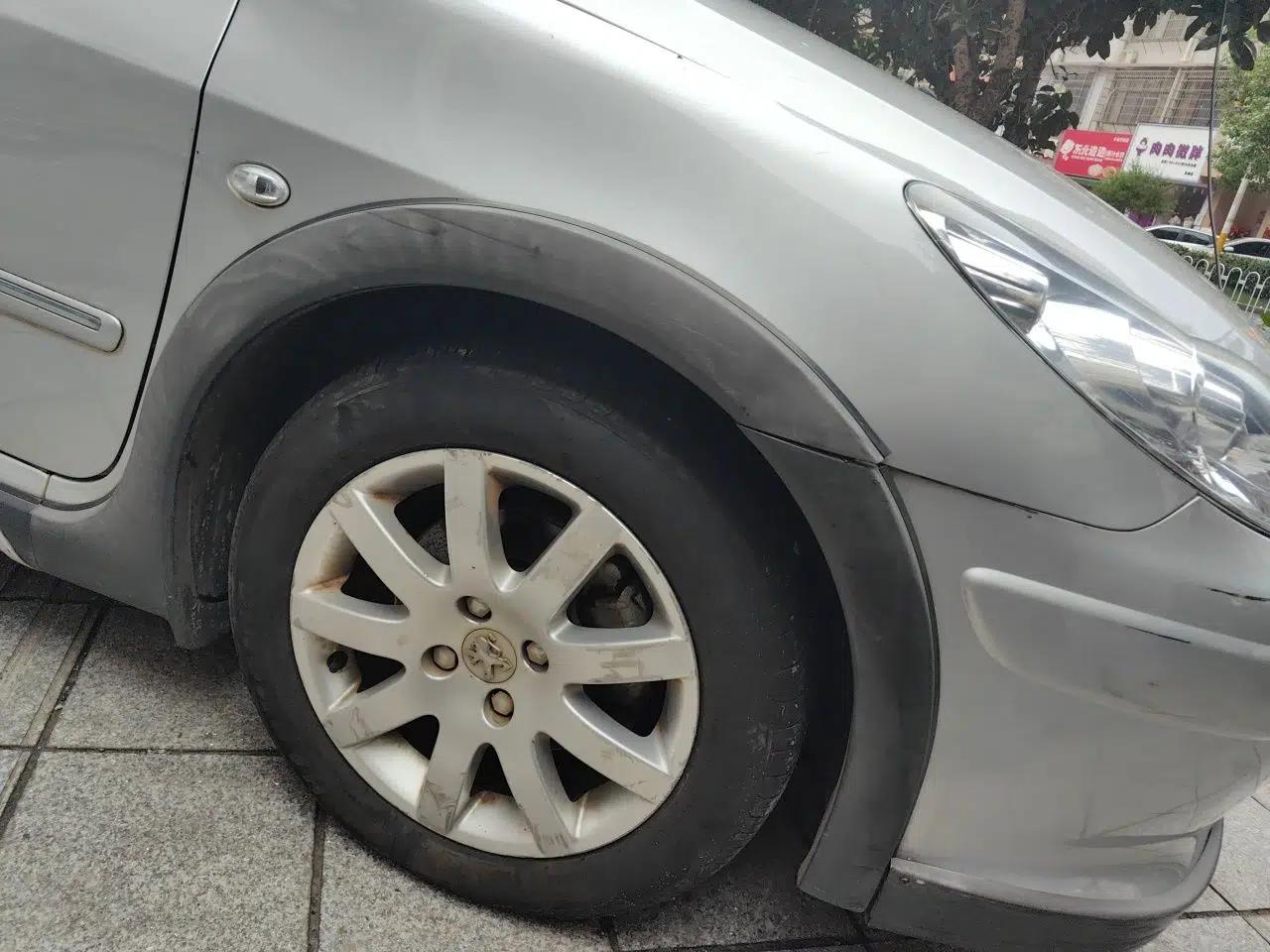 Peugeot 307 2013 1.6L Automatic CROSS — миниатюра 8