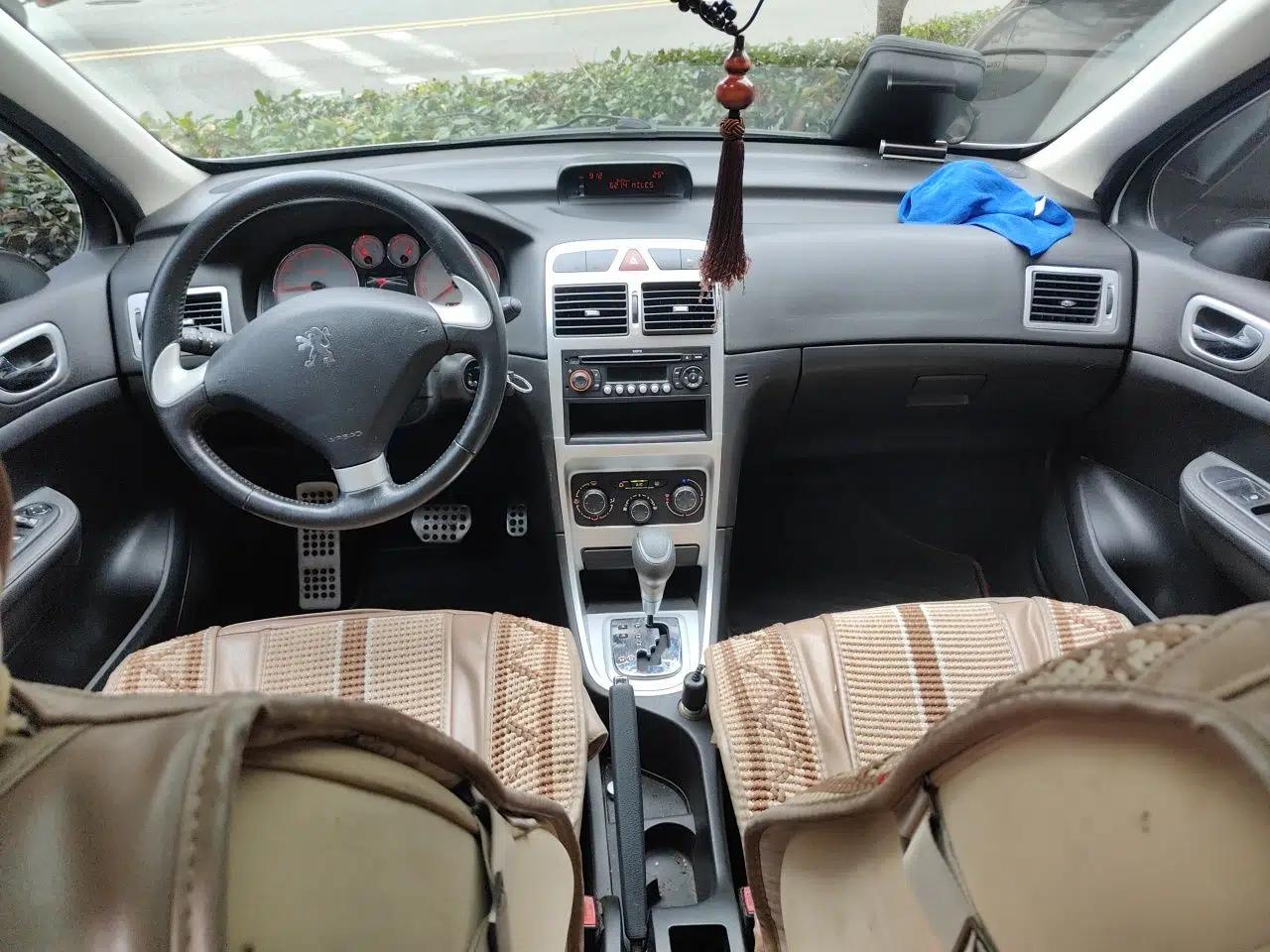 Peugeot 307 2013 1.6L Automatic CROSS — миниатюра 9