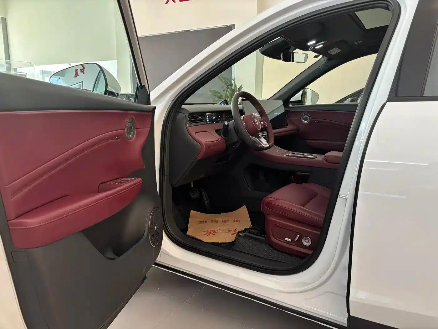 Hongqi HS6 PHEV 2026 Model 240 Intelligent Hybrid — миниатюра 4