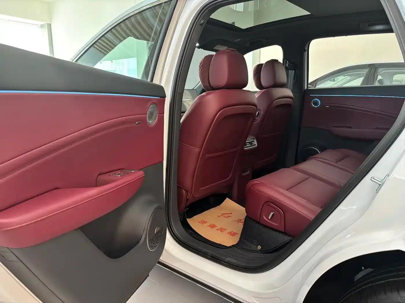 Hongqi HS6 PHEV 2026 Model 240 Intelligent Hybrid — миниатюра 5