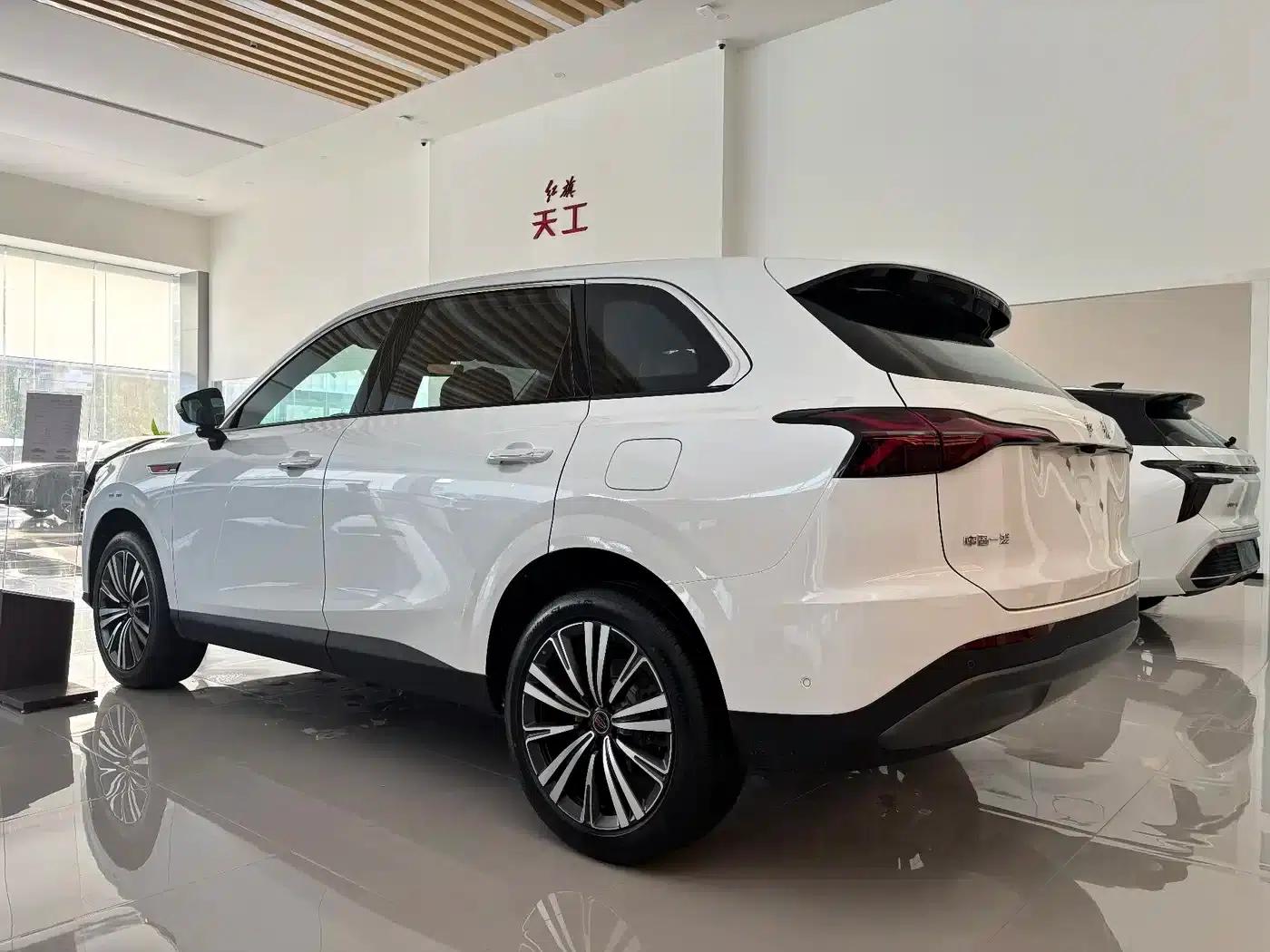 Hongqi HS6 PHEV 2026 Model 240 Intelligent Hybrid — миниатюра 9