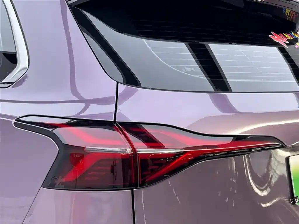 Hongqi HS6 PHEV 2026 Model 145 Intelligent Hybrid — миниатюра 11