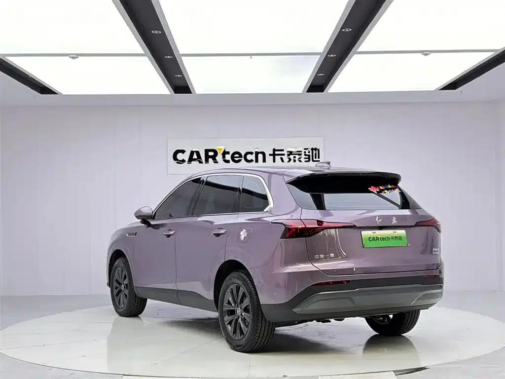 Hongqi HS6 PHEV 2026 Model 145 Intelligent Hybrid — миниатюра 3
