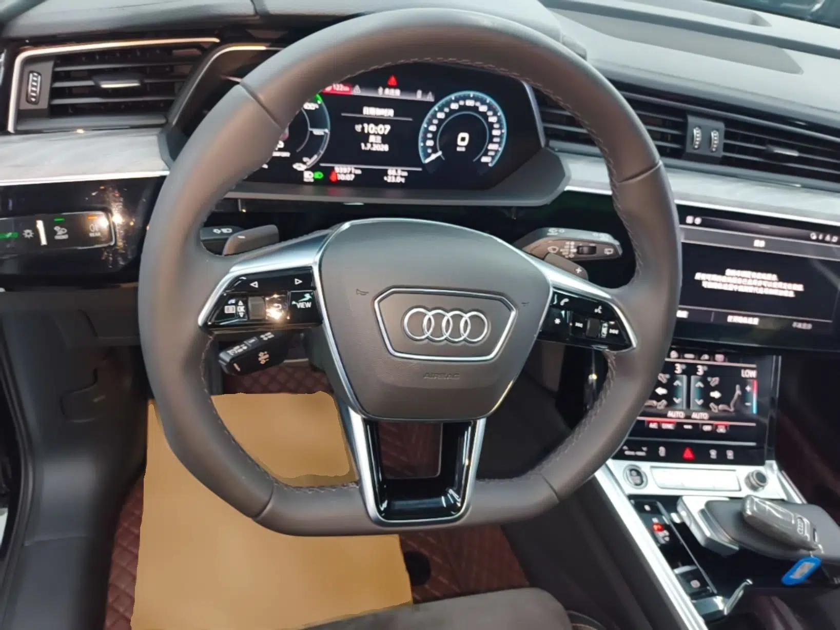 Audi e-tron 2021 50 quattro Prestige Edition — миниатюра 18