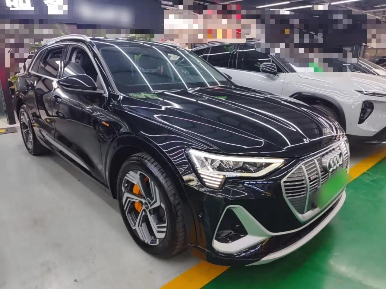 Audi e-tron 2021 50 quattro Prestige Edition — миниатюра 3
