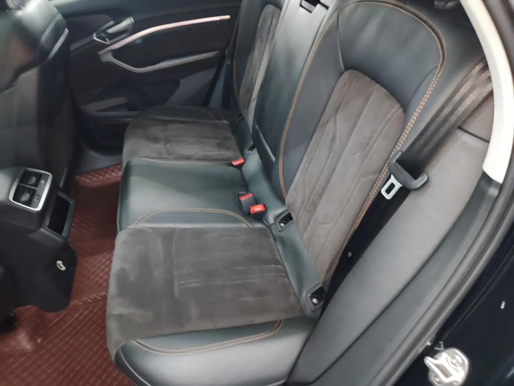 Audi e-tron 2021 50 quattro Prestige Edition — миниатюра 25