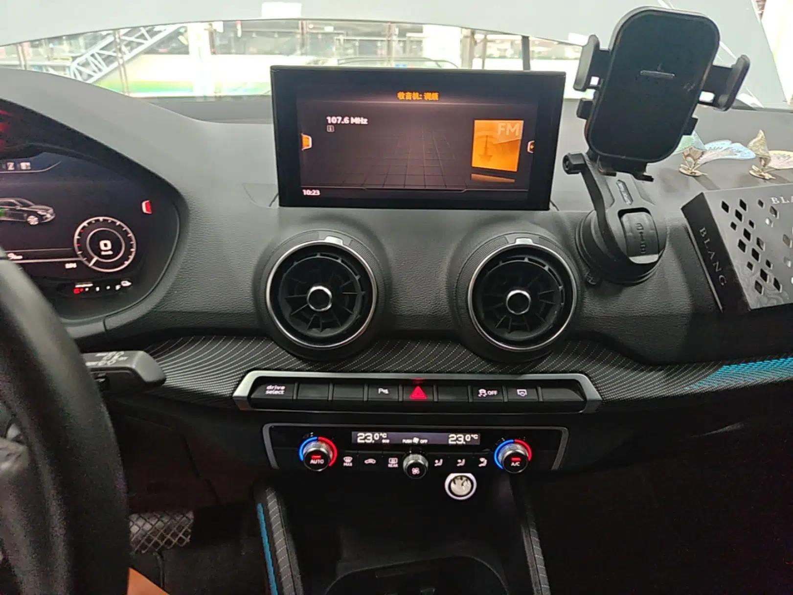 Audi Q2L e-tron 2019 Q2L e-tron Pure Electric Smart Style — миниатюра 20