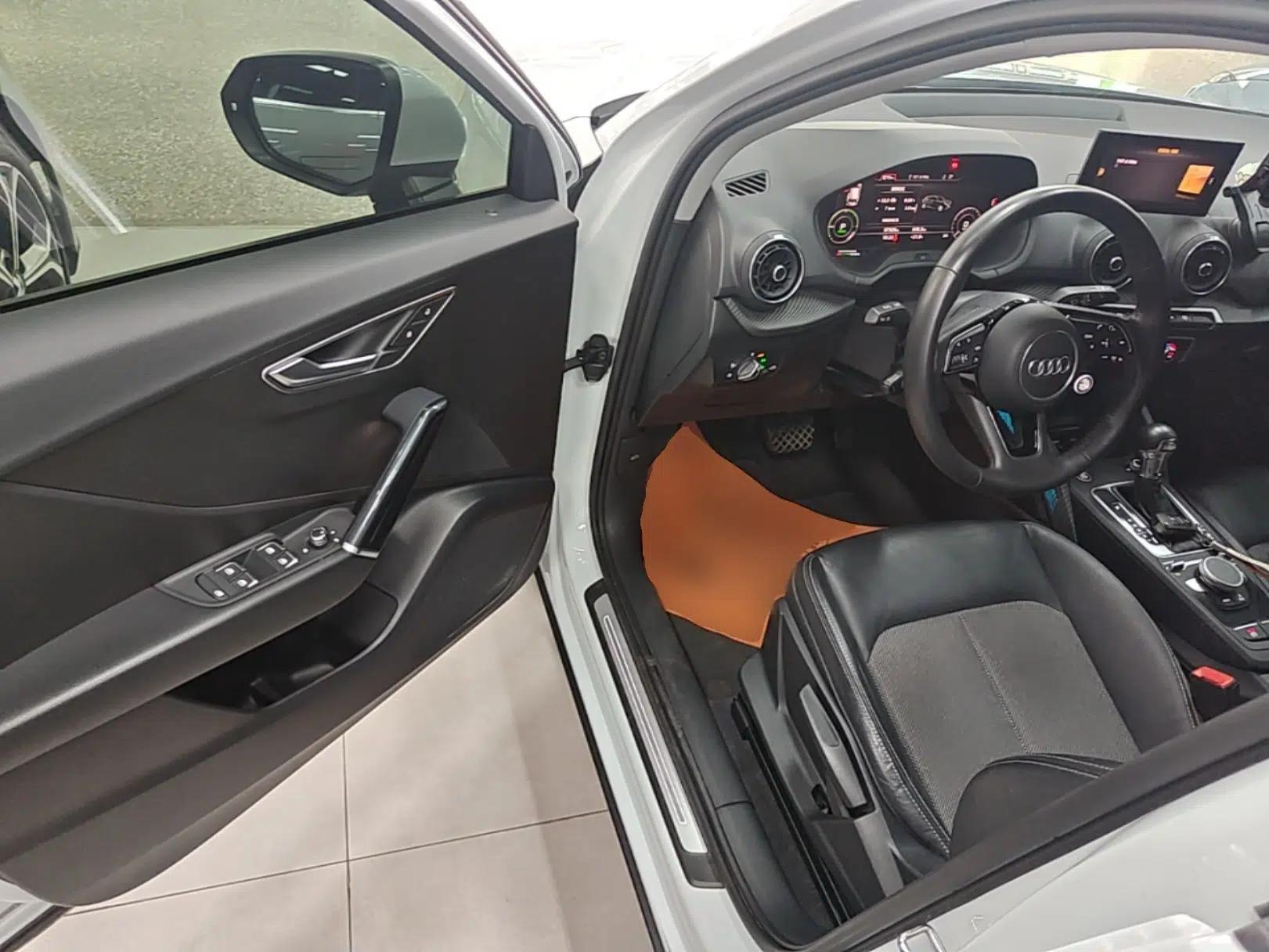 Audi Q2L e-tron 2019 Q2L e-tron Pure Electric Smart Style — миниатюра 23