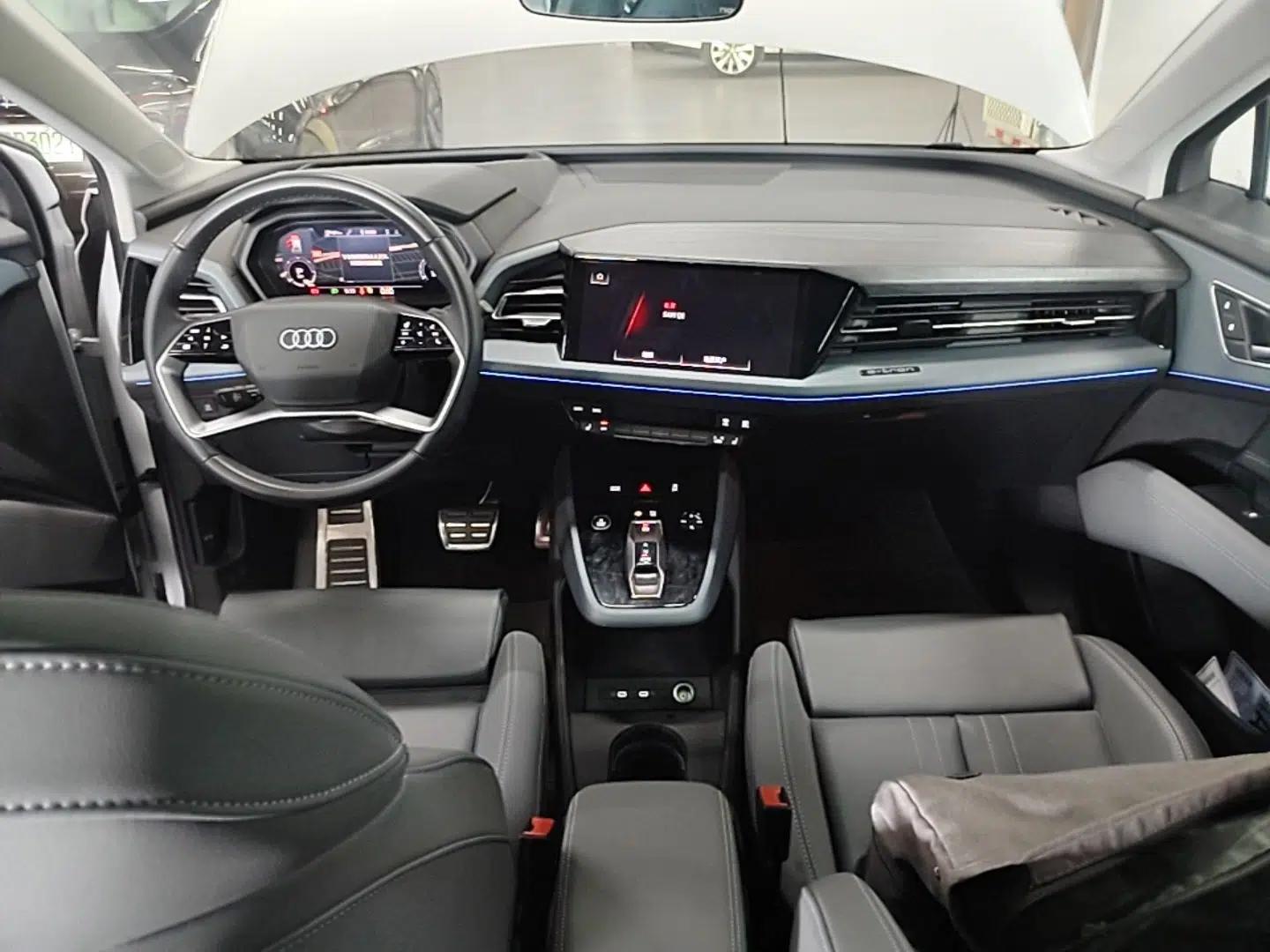 Audi Q5 e-tron 2023 40 e-tron Starry Edition Luxury Package — миниатюра 12