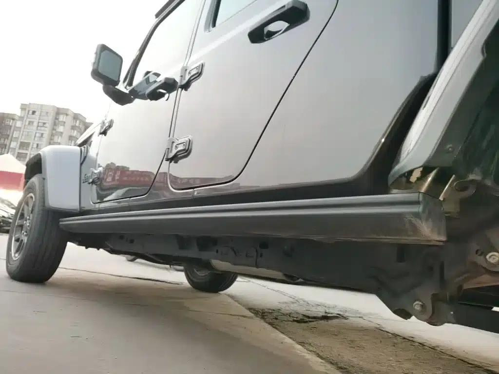Gladiator 2023 3.6L Overland — миниатюра 19