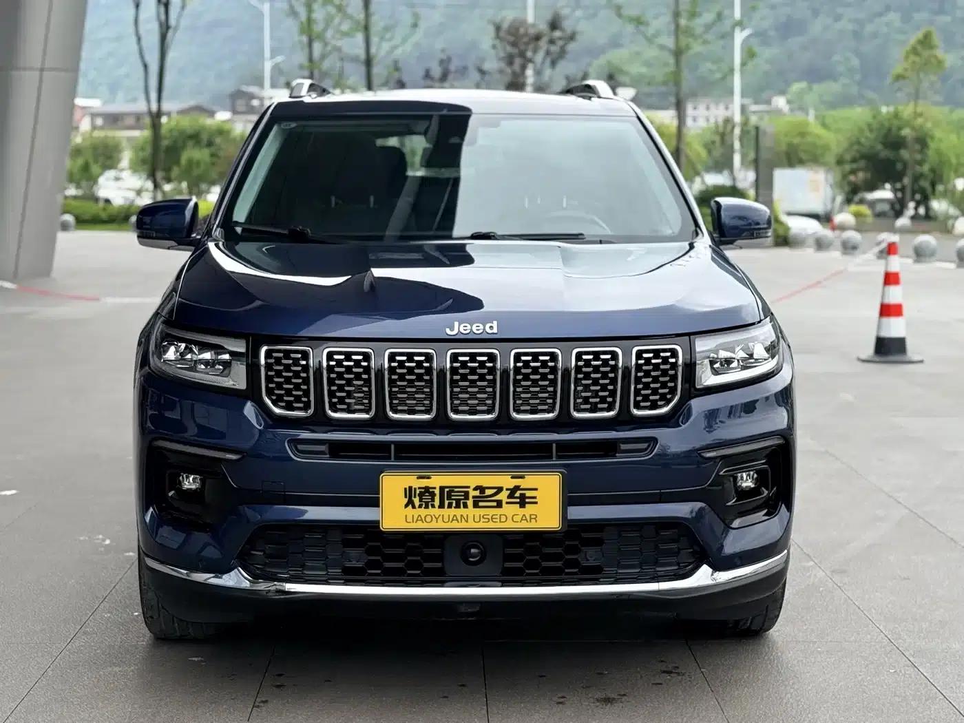 Grand Commander 2022 2.0T AWD Luxury Edition — миниатюра 2