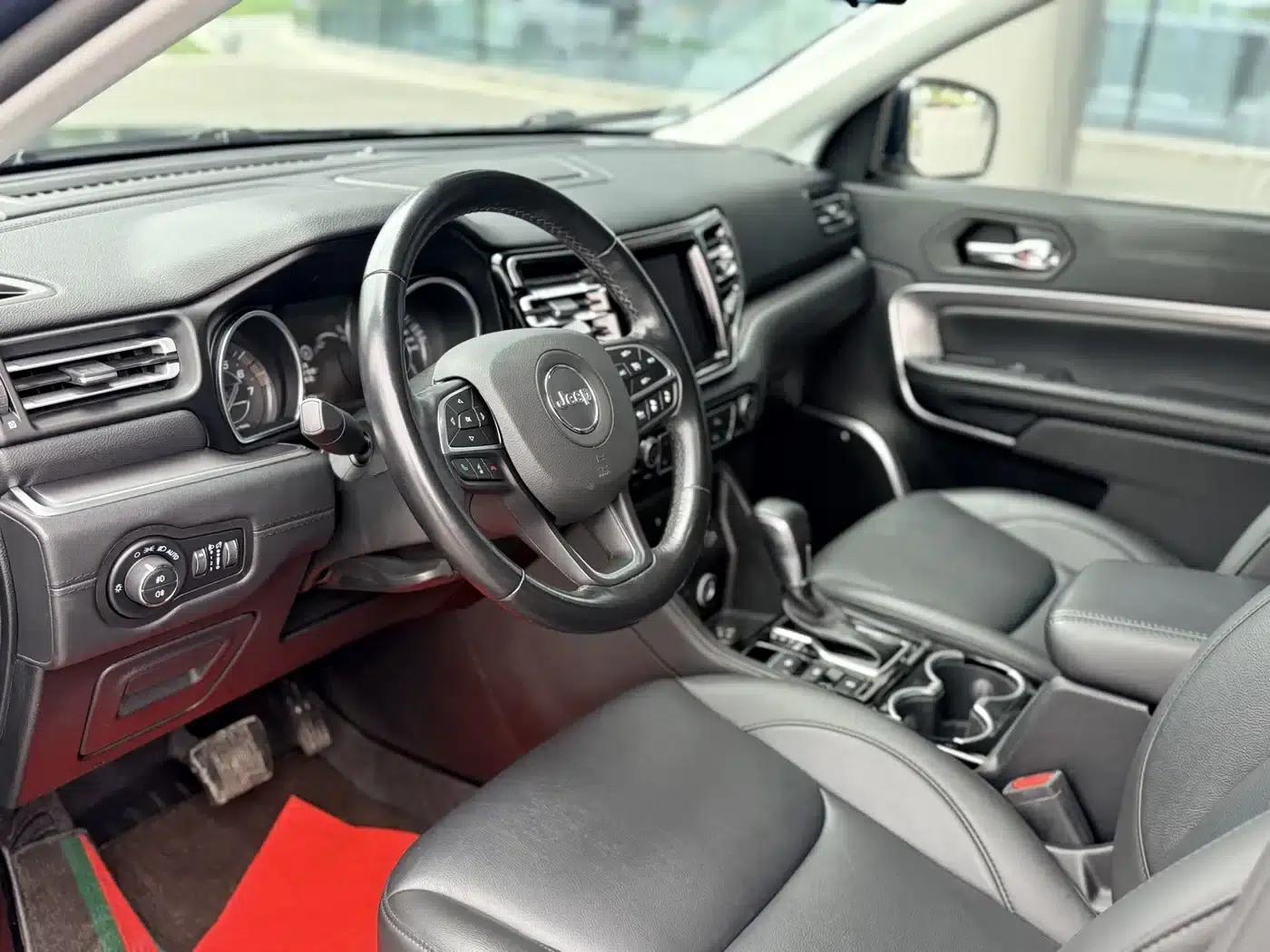 Grand Commander 2022 2.0T AWD Luxury Edition — миниатюра 13