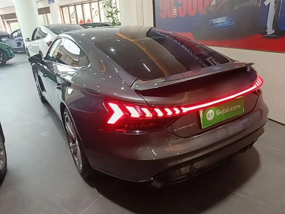 Audi e-tron GT 2023 Basic Model — миниатюра 13