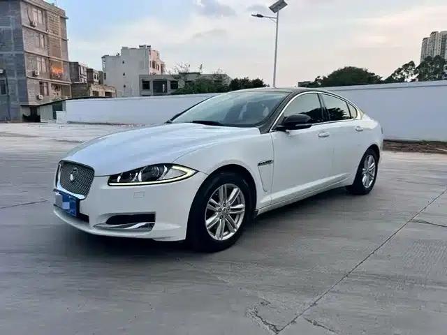 2014 Jaguar XF 2.0T Elegance Edition