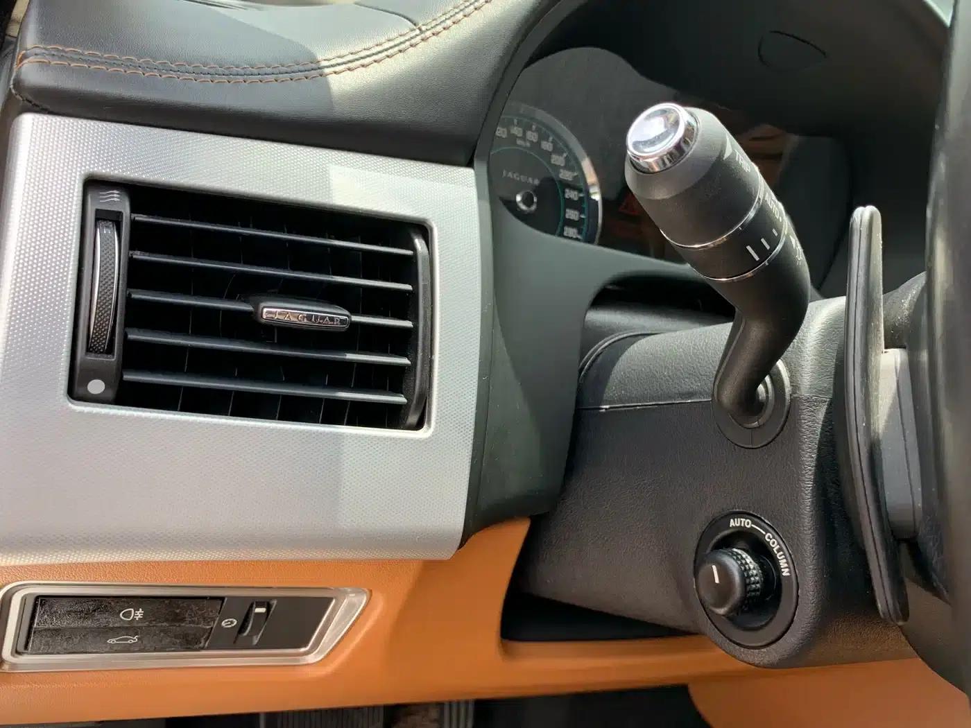 2013 Jaguar XF 2.0T Luxury Edition — миниатюра 21
