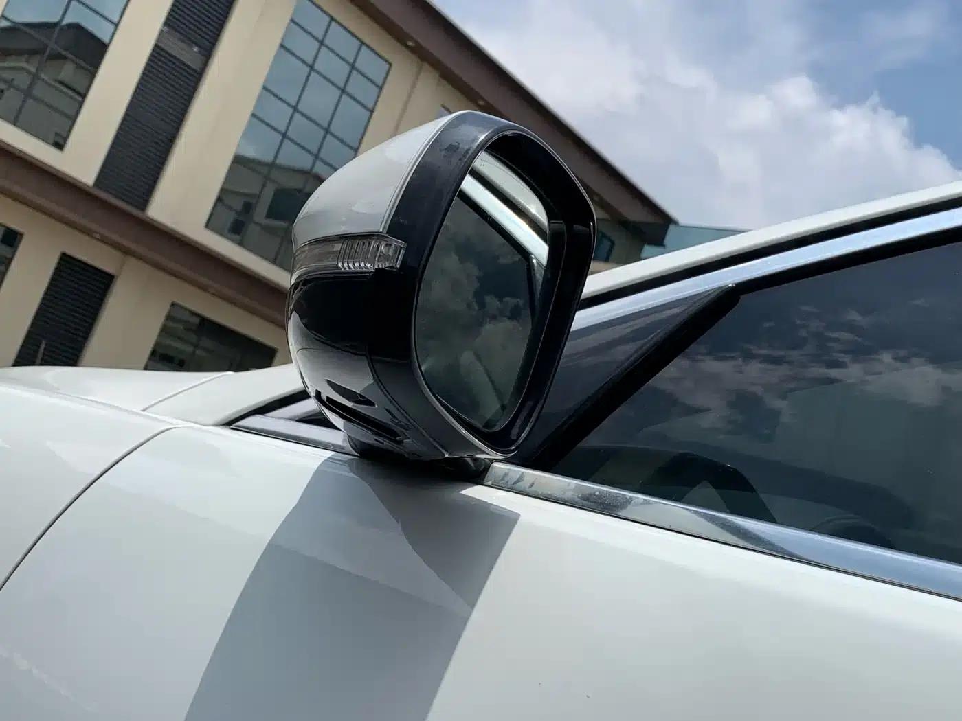 2013 Jaguar XF 2.0T Luxury Edition — миниатюра 9