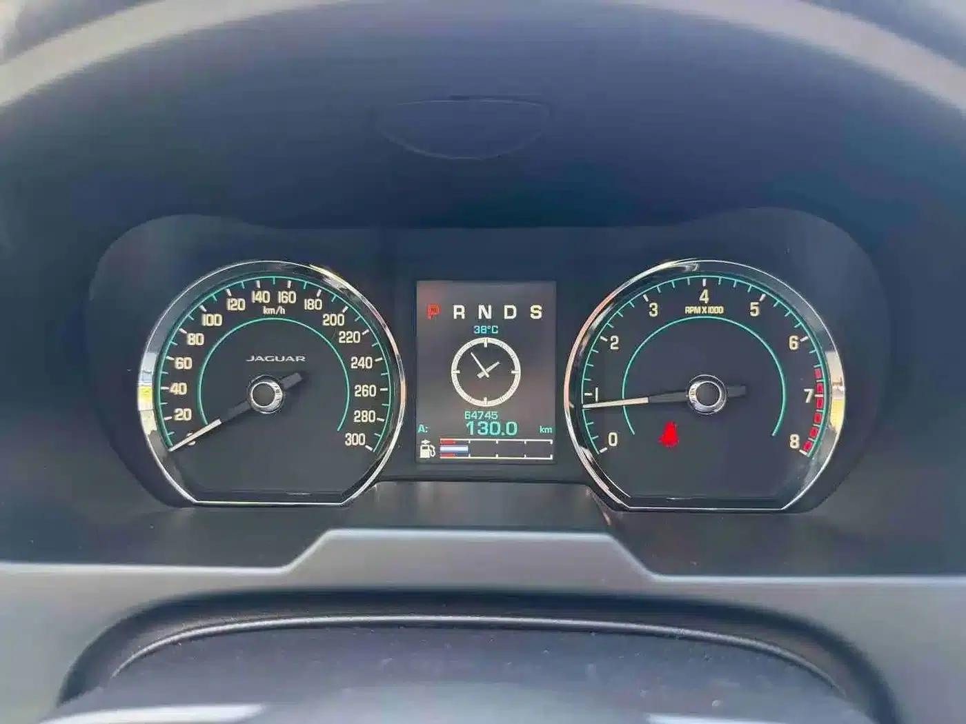 Jaguar XF 2015 XF 2.0T Elegance Edition — миниатюра 12