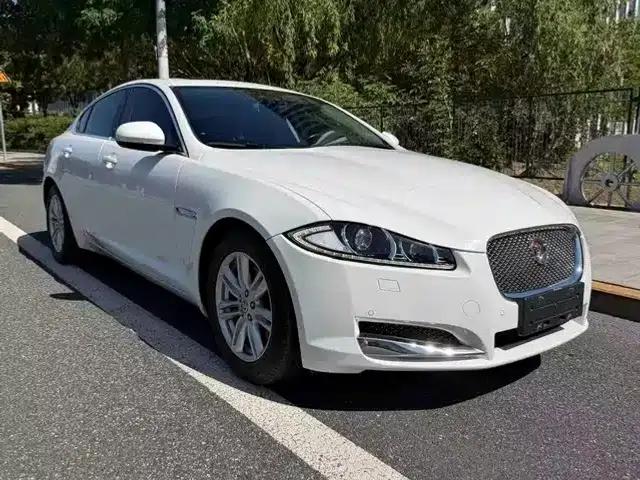 Jaguar XF 2015 XF 2.0T Elegance Edition
