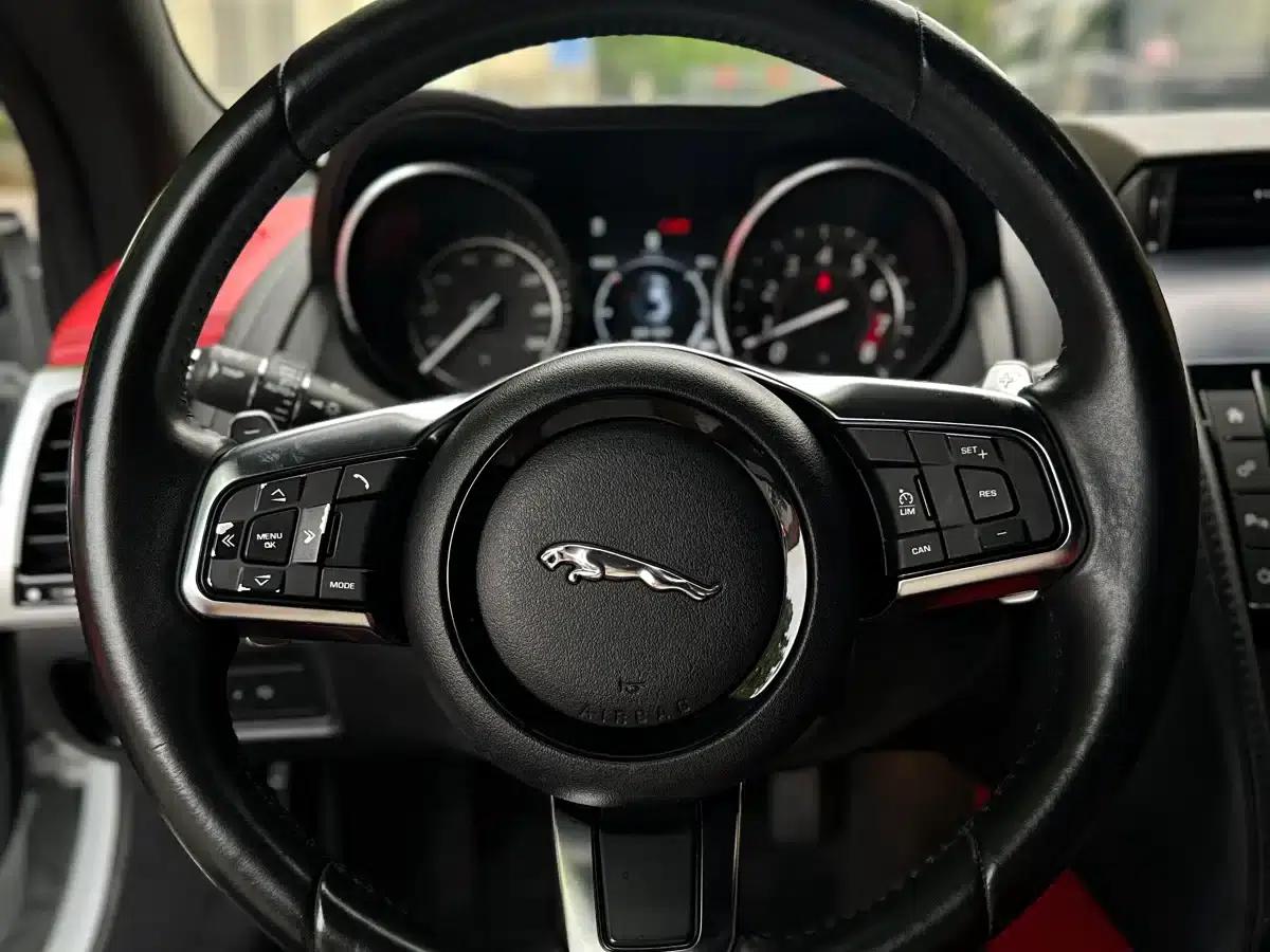 Jaguar F-TYPE 2018 3.0 SC Hardtop — миниатюра 4