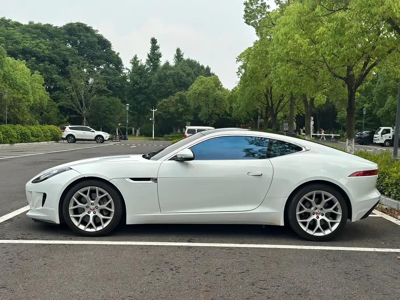 Jaguar F-TYPE 2016 3.0 SC Hardtop — миниатюра 3