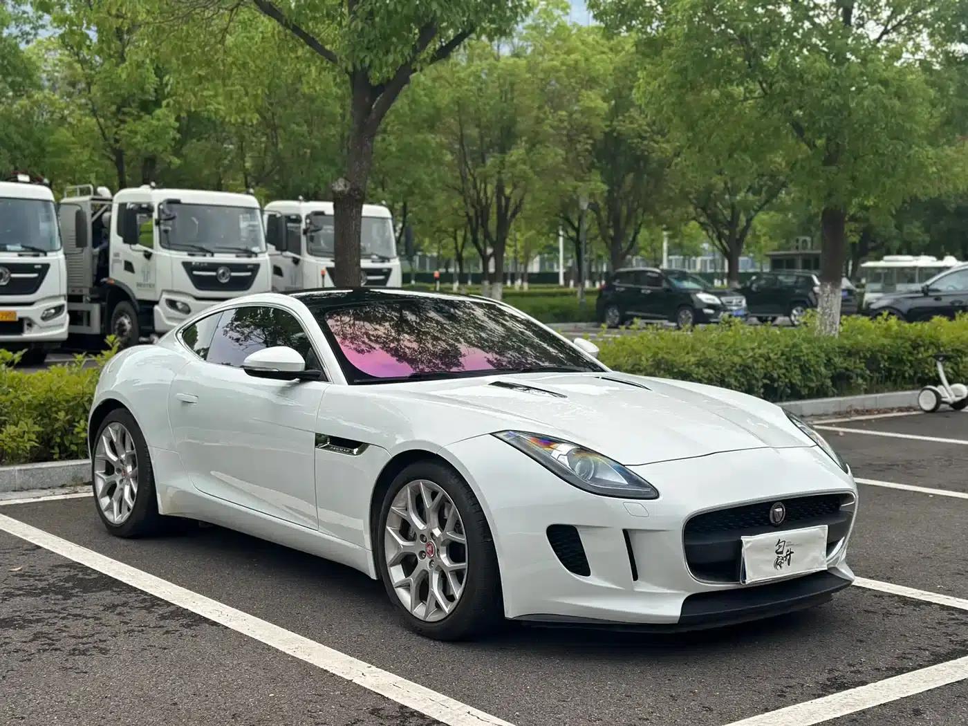 Jaguar F-TYPE 2016 3.0 SC Hardtop — миниатюра 4
